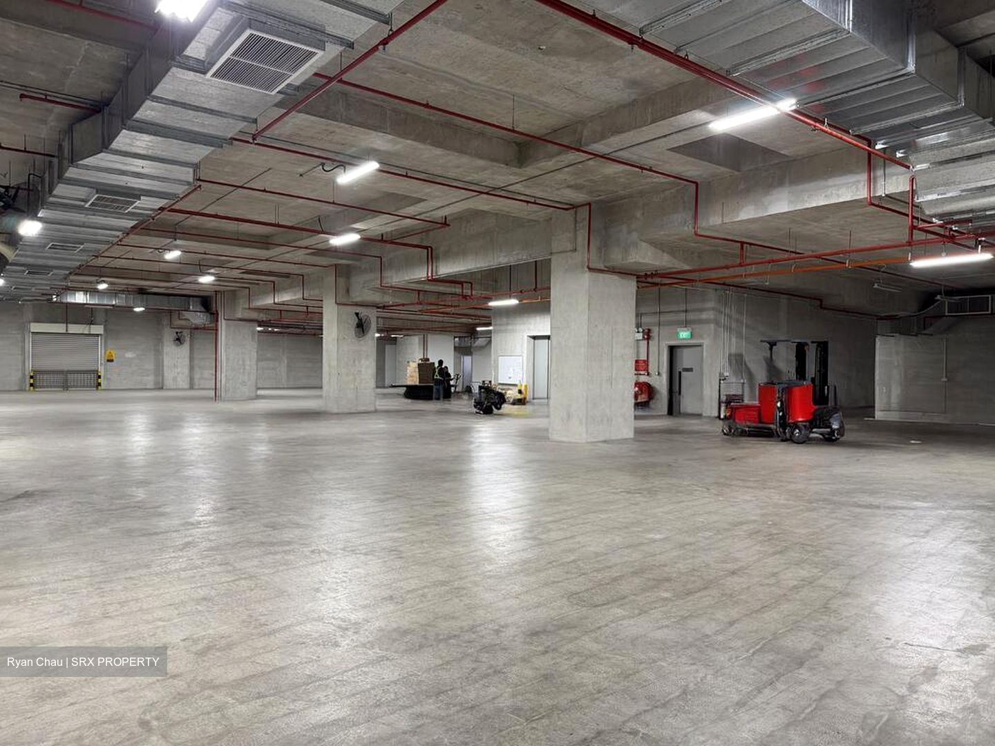 Jurong Logistics Hub (D22), Warehouse #586029841